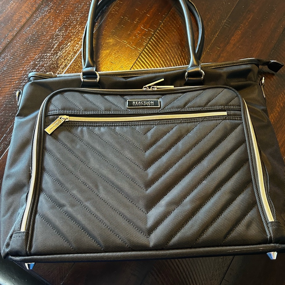 Kenneth Cole Reaction Black Quilted Laptop Bag